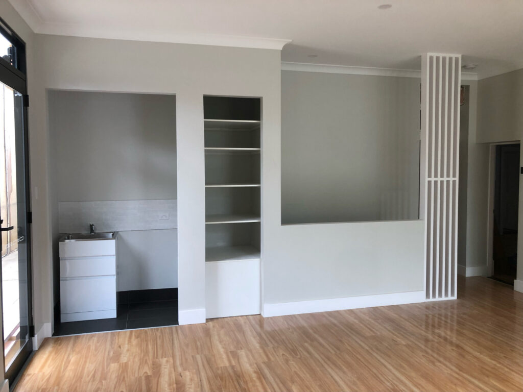 3 House with white walls