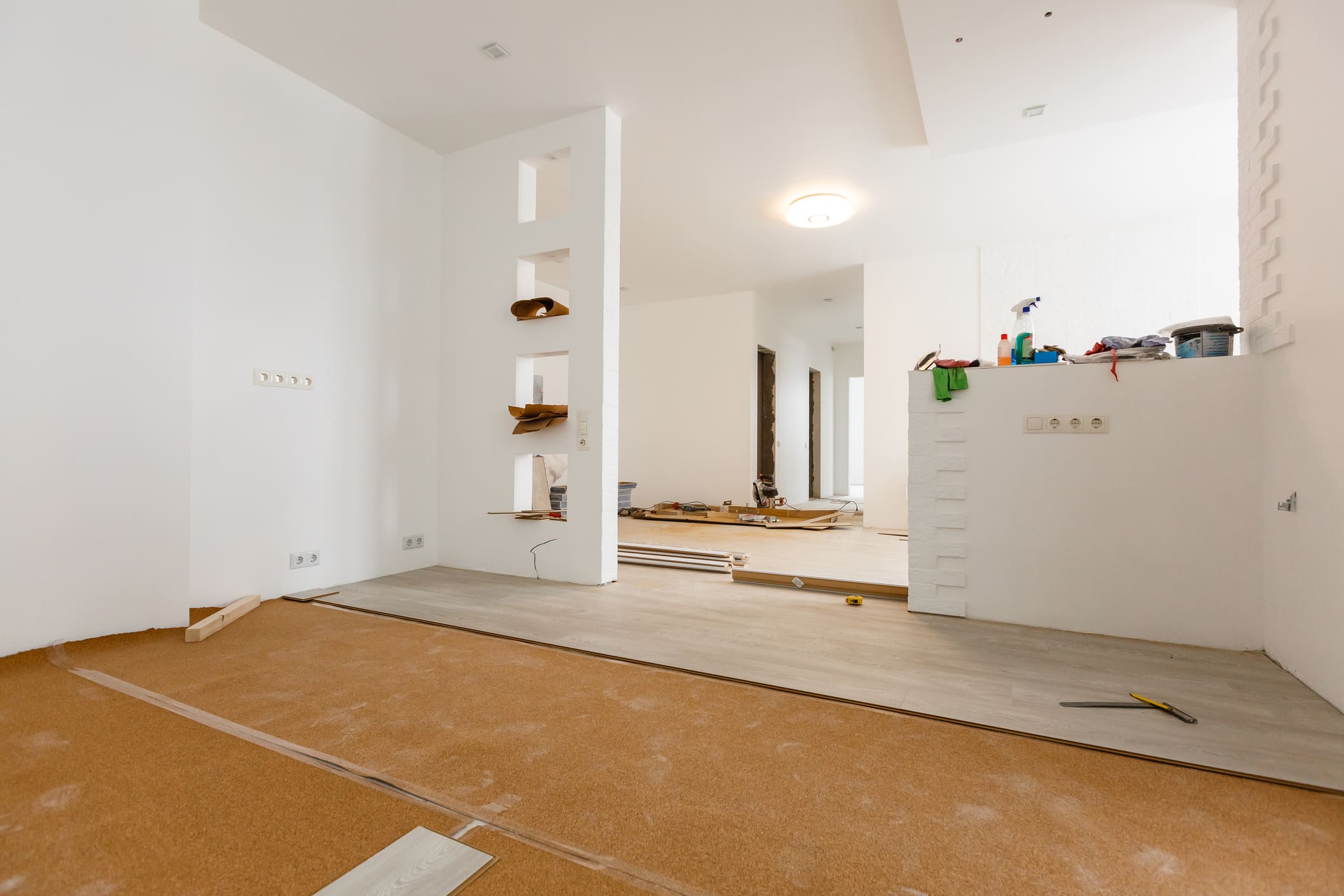 Maximising Natural Light: The Role of Windows and Skylights in Space Perception